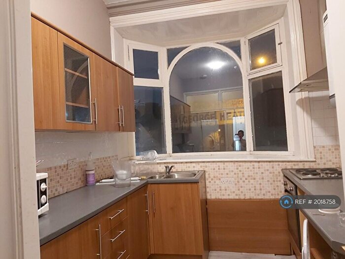 2 Bedroom Flat To Rent In Coventry Road, Digbeth, Birmingham, B10