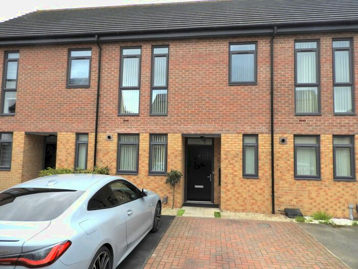 2 Bedroom Terraced House To Rent In Spinney Close, Bentley, Doncaster, DN5