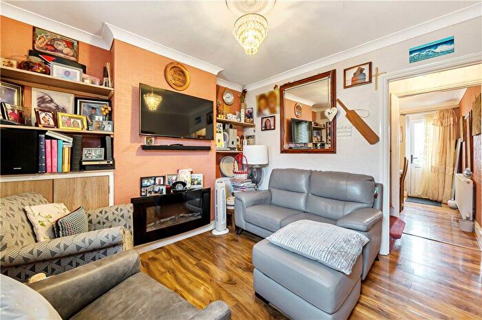 2 Bedroom Terraced House For Sale In Boston Road, Croydon, CR0