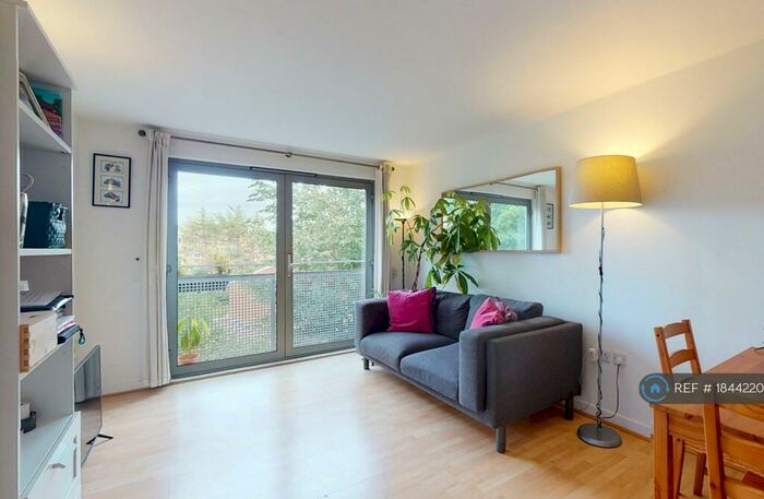 1 Bedroom Flat To Rent In Arizona Building, London, SE13