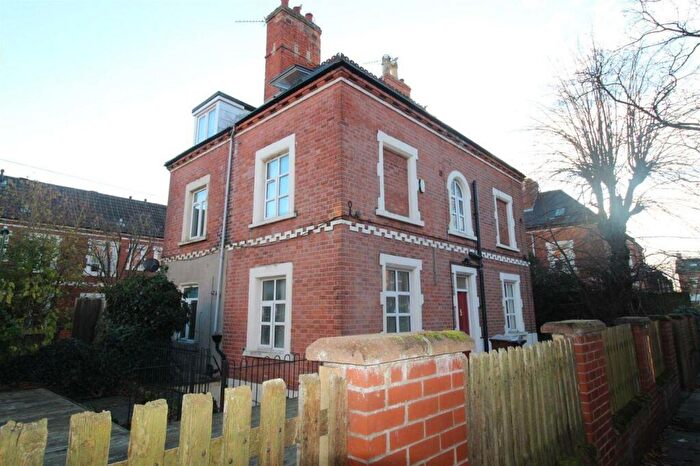 6 Bedroom Semi-Detached House To Rent In Colville Villas, Nottingham, NG1