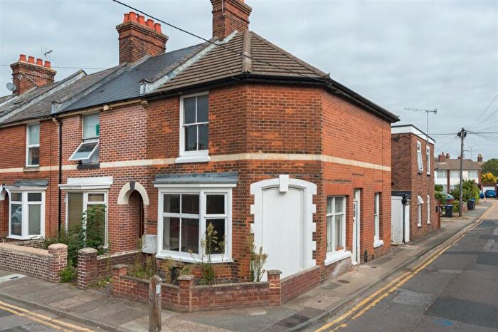 2 Bedroom End Of Terrace House For Sale In Claremont Place, Canterbury, CT1