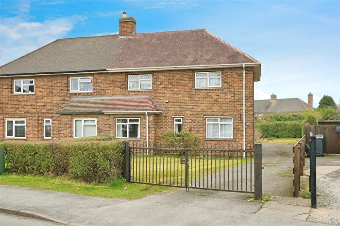 3 Bedroom Semi Detached House For Sale In Woodhouse Road, Coalville, LE67
