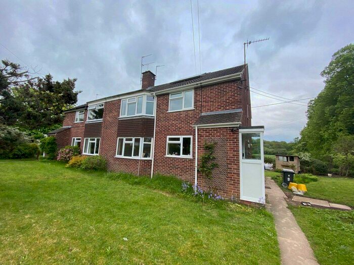 2 Bedroom Maisonette To Rent In Highwood Close Newbury, RG14