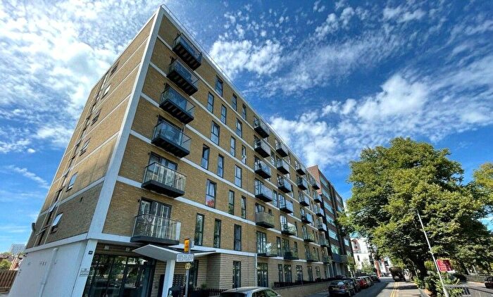 2 Bedroom Flat To Rent In Victoria Avenue, Southend-On-Sea, SS2