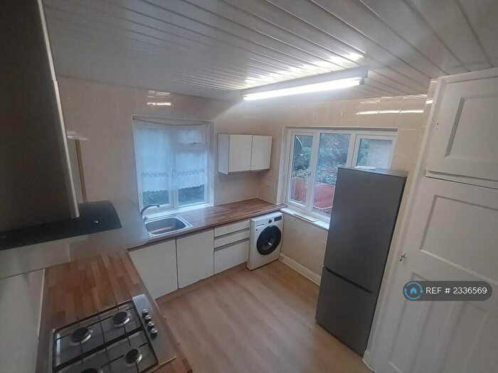 2 Bedroom Maisonette To Rent In Lowther Road, Stanmore, HA7