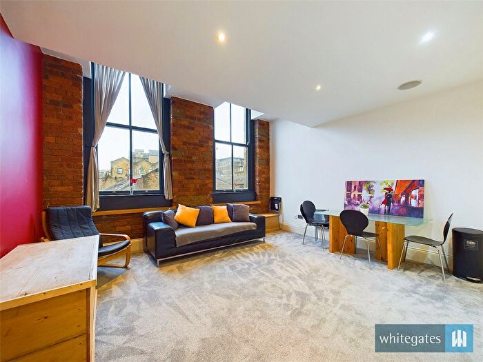 1 Bedroom Flat To Rent In Albion House, Hick Street, Bradford, West Yorkshire, BD1