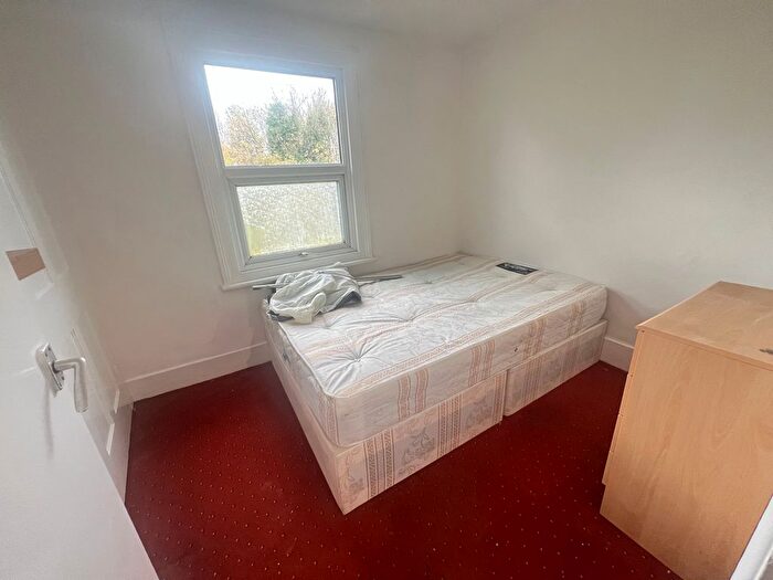 1 Bedroom Flat To Rent In Wightman Rd, London, N8