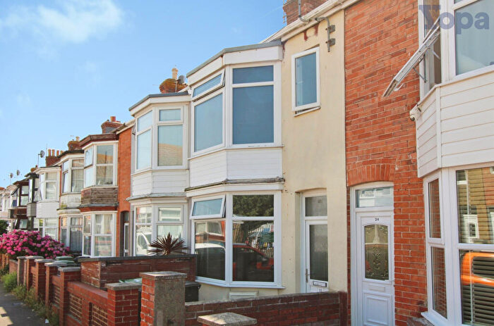 3 Bedroom Terraced House For Sale In Victoria Road, Weymouth, DT4