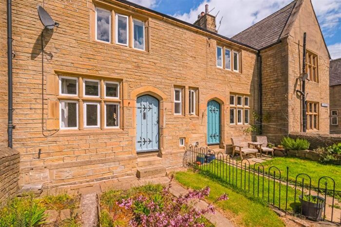 2 Bedroom Terraced House For Sale In St. Stephens Street, Halifax, HX3
