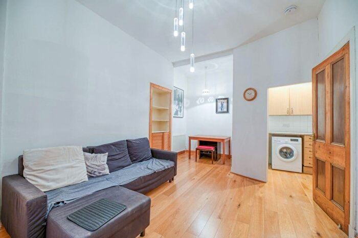 1 Bedroom Flat To Rent In L – Moat Street, Edinburgh, EH14