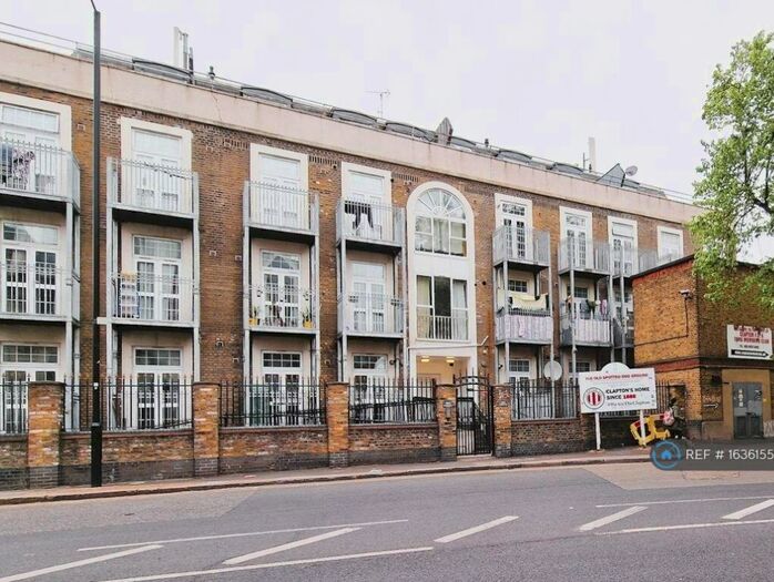 3 Bedroom Flat To Rent In Upton Heights, London, E7