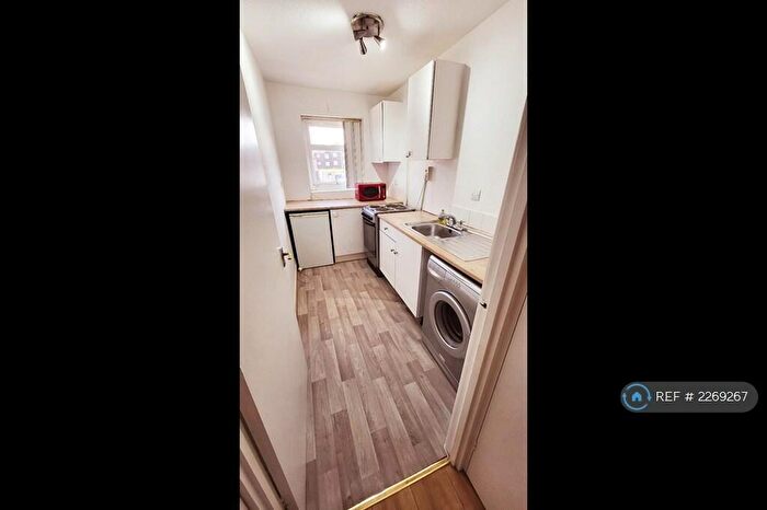 1 Bedroom Flat To Rent In Carden Close, Liverpool, L4