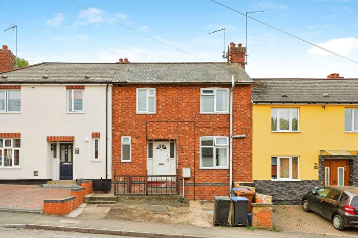 4 Bedroom Terraced House For Sale In Cranford Road, Northampton, NN2