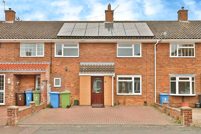 3 Bedroom Terraced House For Sale In Barclay Green, Norwich, NR7