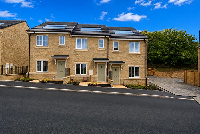 2 Bedroom Terraced House For Sale In Whernside Road, Skipton, BD23