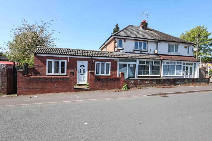 8 Bedroom Semi-Detached House For Sale In Brearley Street, Handsworth, Birmingham, West Midlands, B21
