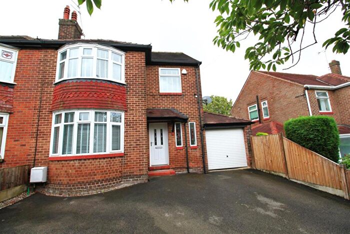 4 Bedroom Semi-Detached House For Sale In Stockport Road, Denton, Manchester, M34
