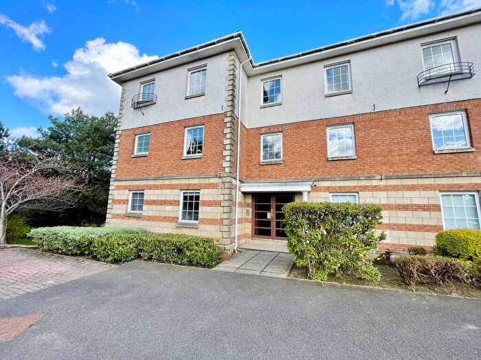 3 Bedroom Flat To Rent In Watson Green, Livingston, EH54