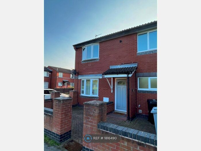 3 Bedroom Semi-Detached House To Rent In Whitlow Avenue, Broadheath, Altrincham, WA14