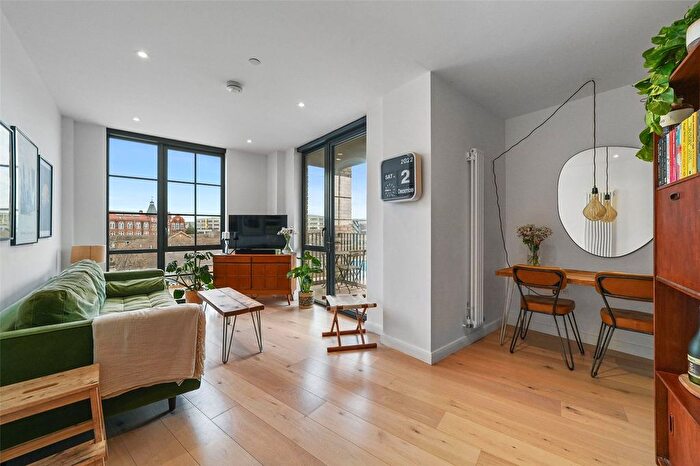 1 Bedroom Flat For Sale In Hatch Building, Hackney Wick, London, E9