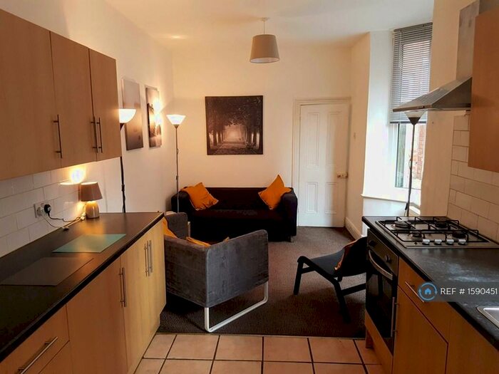 5 Bedroom Terraced House To Rent In Manners Road, Southsea, PO4