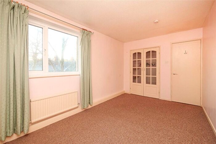 1 Bedroom Flat To Rent In Otley Road, Charlestown, Shipley, West Yorkshire, BD17