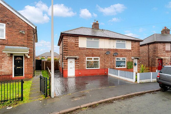 3 Bedroom Semi Detached House For Sale In Alder Avenue, Widnes, WA8