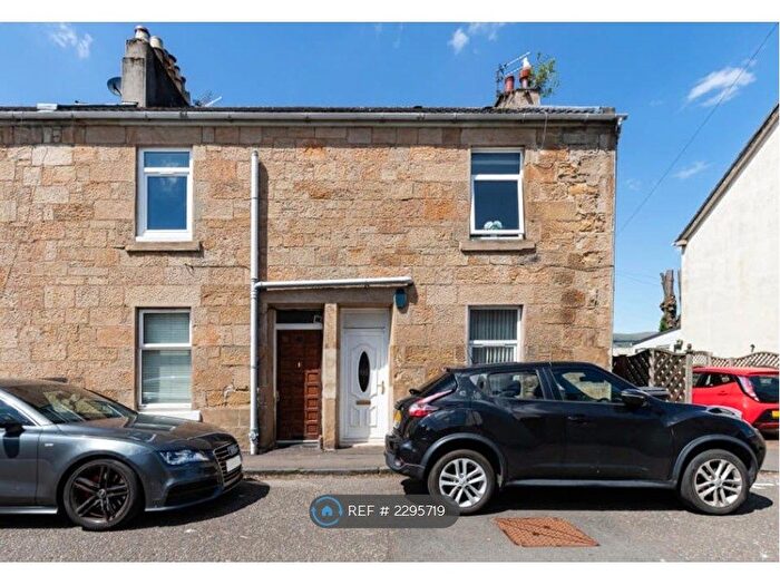 2 Bedroom Flat To Rent In Queen Street, Kirkintilloch, Glasgow, G66