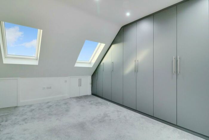 5 Bedroom Terraced House To Rent In Charlton Road, Harrow, HA3