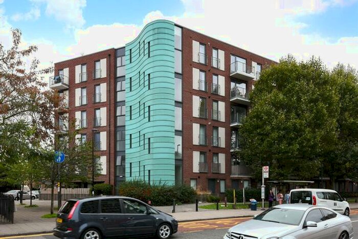 2 Bedroom Flat To Rent In The Drakes, Evelyn Street, London, SE8