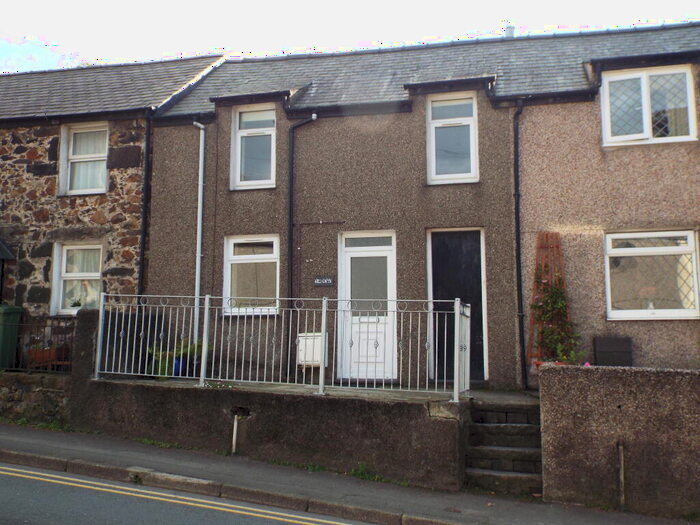 3 Bedroom House To Rent In Caernarfon Road, Pwllheli, LL53