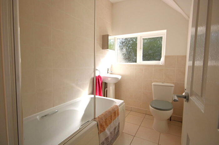 2 Bedroom End Of Terrace House For Sale In Hadcroft Road, Stourbridge, DY9