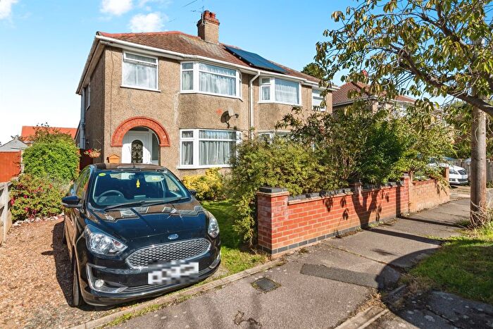 3 Bedroom Semi-Detached House For Sale In Monckton Avenue, Lowestoft, NR32