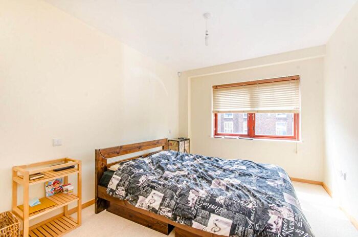 1 Bedroom Flat For Sale In Graham Street, Angel, London, N1