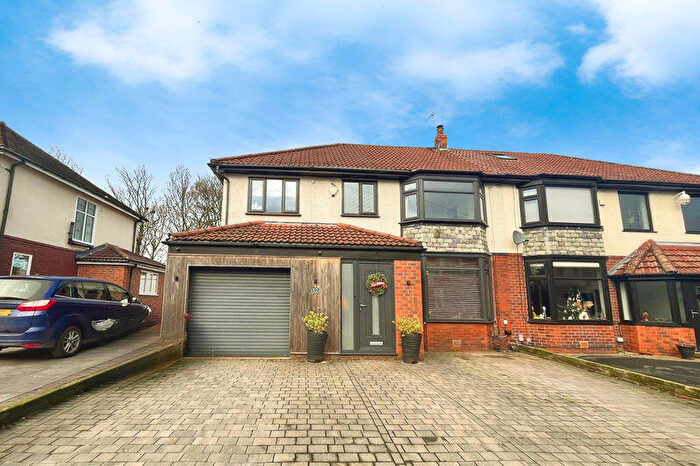 4 Bedroom Semi-Detached House For Sale In Marlwood Road, Smithills, BL1