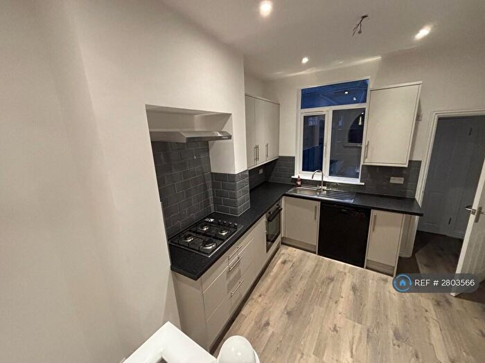 2 Bedroom Flat To Rent In Nelgarde Road, London, SE6