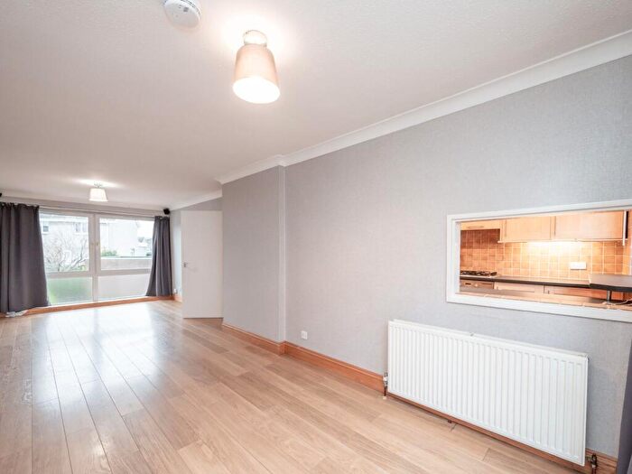 4 Bedroom Terraced House To Rent In Craigmount Bank West, Edinburgh, Midlothian, EH4