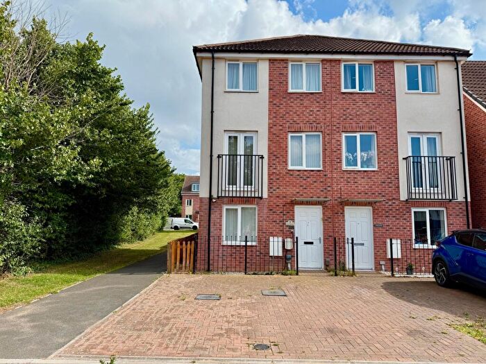 3 Bedroom Semi-Detached House For Sale In Redwood Way, Cranbrook, EX5