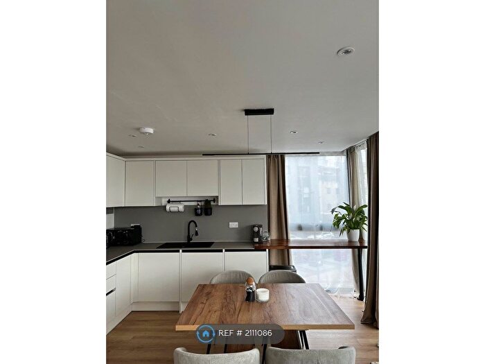 1 Bedroom Flat To Rent In Abbott's Wharf, London, E14