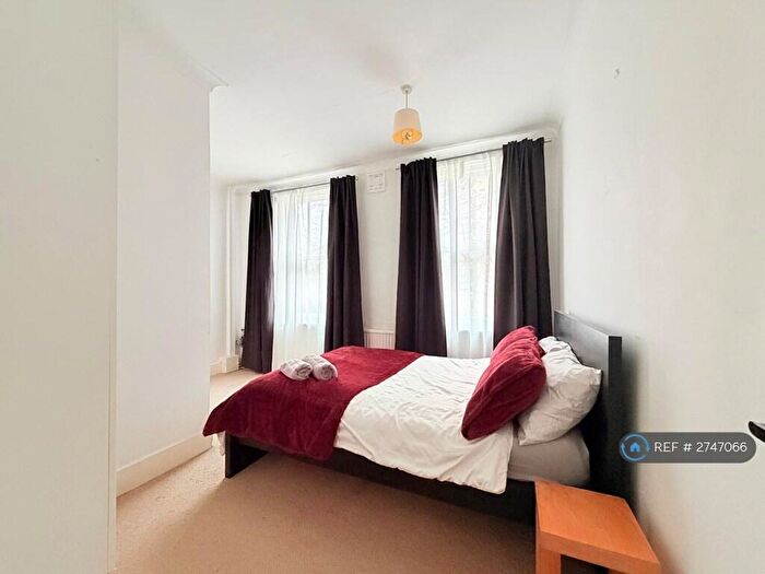 1 Bedroom Flat To Rent In Hurst Street, London, SE24