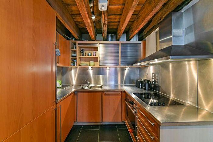 1 Bedroom Apartment To Rent In Port East Apartments, Hertsmere Road, West India Quay, Westferry, Heron Quay, Canary Wharf, London, E14