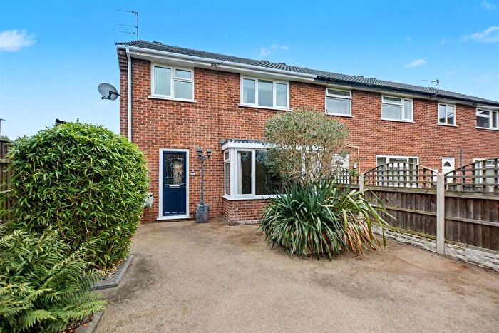3 Bedroom End Of Terrace House For Sale In Wallis Close, Draycott, DE72