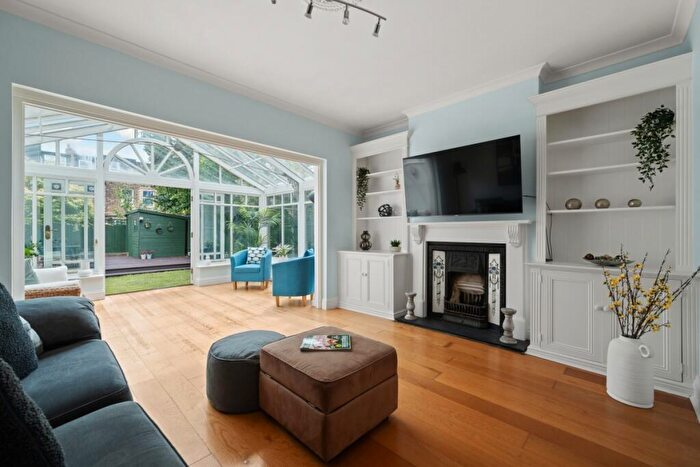 3 Bedroom Semi Detached House To Rent In Shortlands Road Kingston Upon Thames, KT2