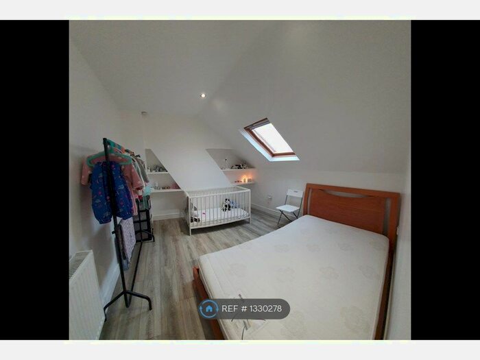 3 Bedroom Flat To Rent In Butler Road, Harrow, HA1