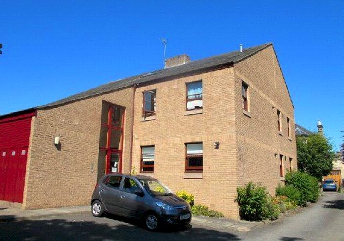 2 Bedroom Flat To Rent In Cobden Road, Edinburgh, EH9