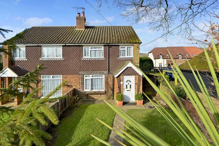 3 Bedroom Semi-Detached House For Sale In The Green, Dunsfold, GU8