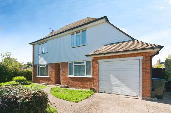 3 Bedroom Detached House For Sale In Riders Bolt, Bexhill-On-Sea, TN39