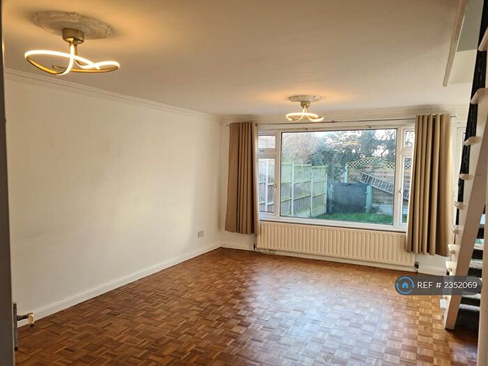2 Bedroom Terraced House To Rent In Rowan Way, Romford, RM6