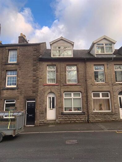 3 Bedroom Property To Rent In London Road, Buxton, SK17